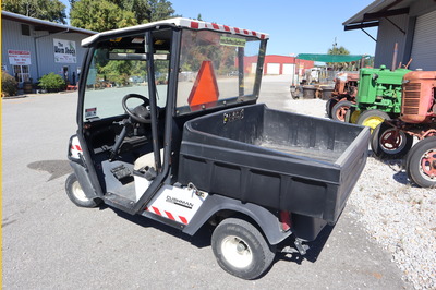 Cushman Commander Golf Cart